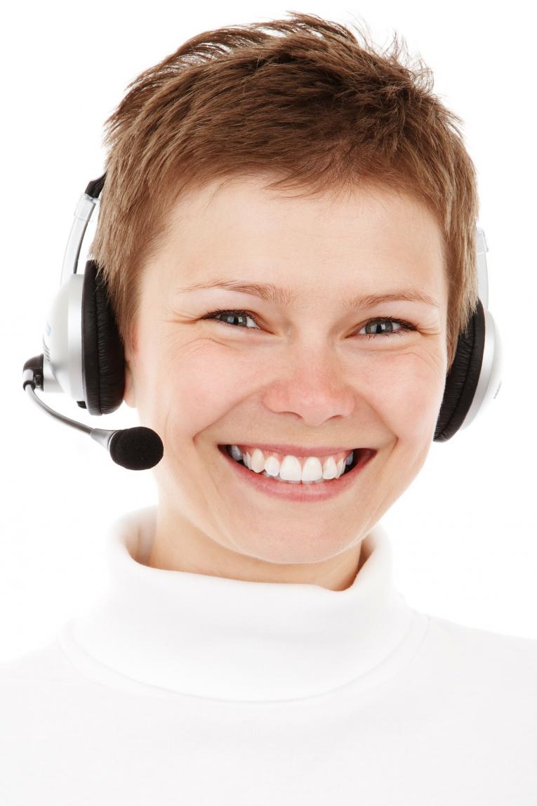 Ameli téléphone du service client.