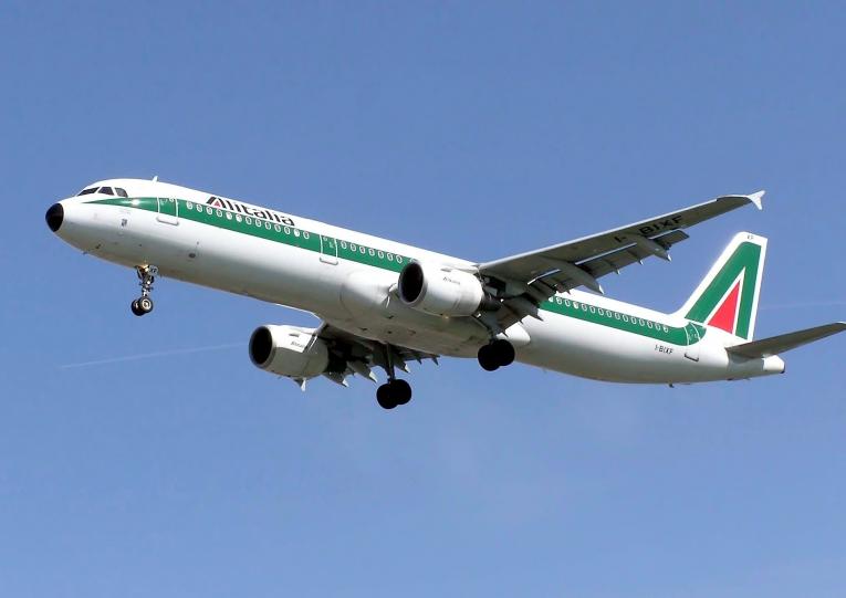 Contact par téléphone Alitalia