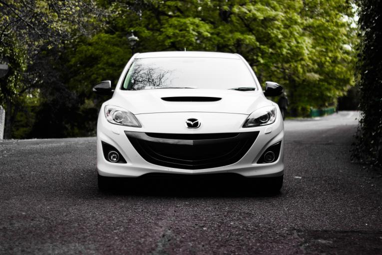 Voiture de marque Mazda