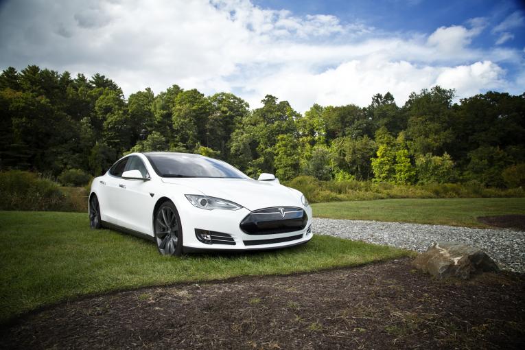 Voiture électrique Tesla