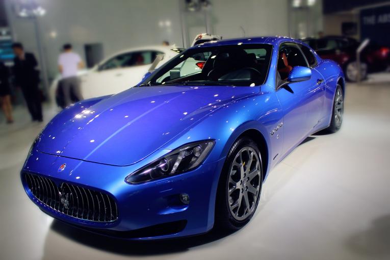 Voiture de marque Maserati