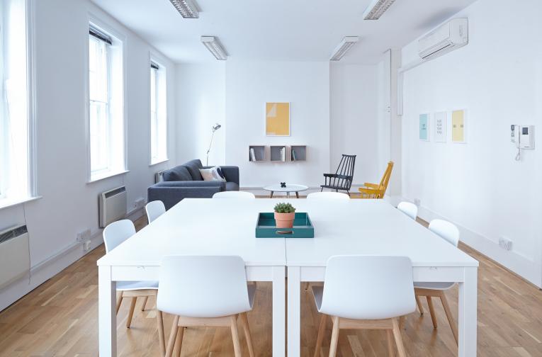 Vente de mobilier à Vente-Unique