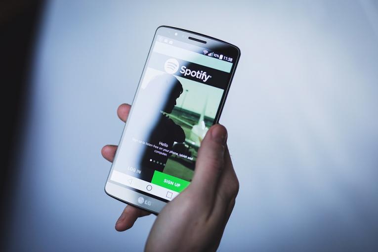 Écoutez de la musique avec Spotify