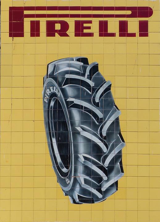 Pneus de la marque Pirelli