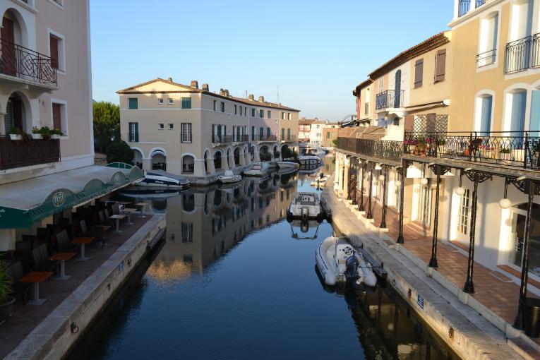Vues de la ville de Grimaud