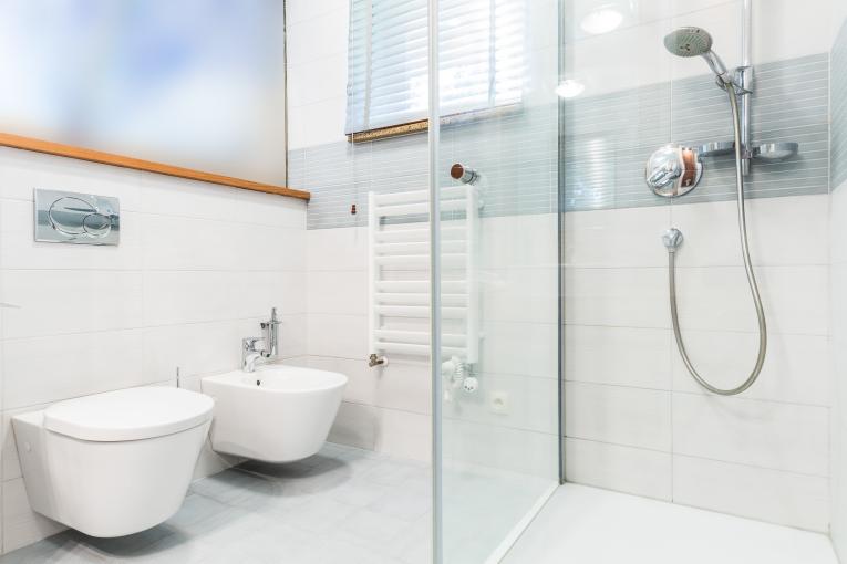 Distribution de matériel de salle de bain Brossette