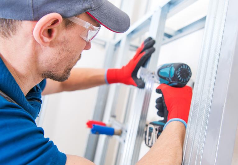 K par K, Menuiserie et construction